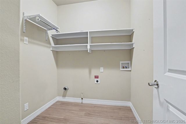 30555 E 65th Street S, Broken Arrow, OK 74014