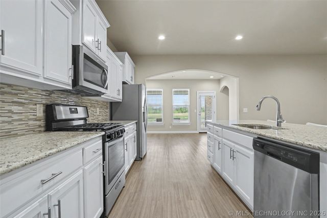 30555 E 65th Street S, Broken Arrow, OK 74014