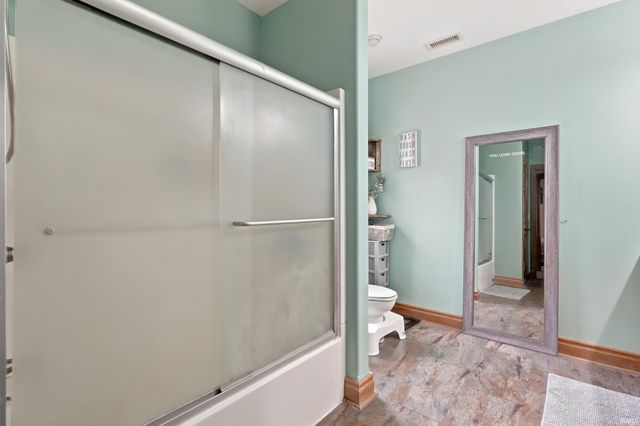 4176 E 400 Road, Huntington, IN 46750