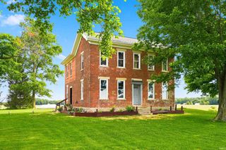 4176 E 400 Road, Huntington, IN 46750