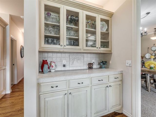 11104 Shoreside Drive, Oklahoma City, OK 73170