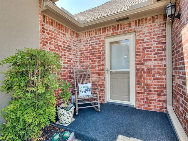 11104 Shoreside Drive, Oklahoma City, OK 73170