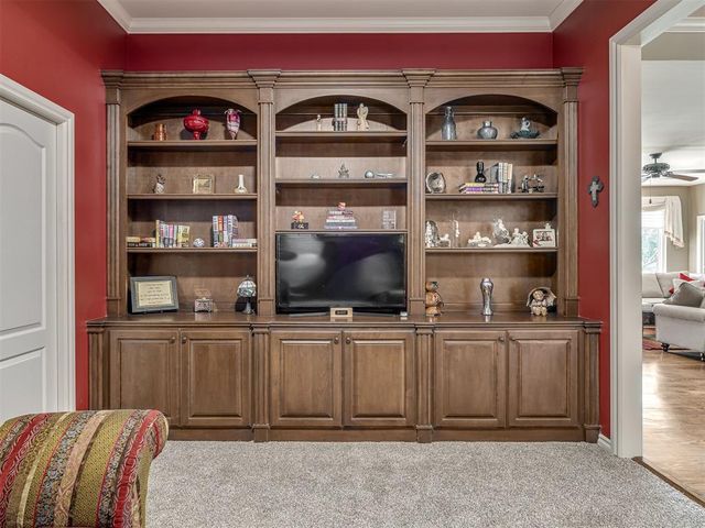 11104 Shoreside Drive, Oklahoma City, OK 73170