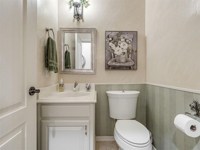 11104 Shoreside Drive, Oklahoma City, OK 73170