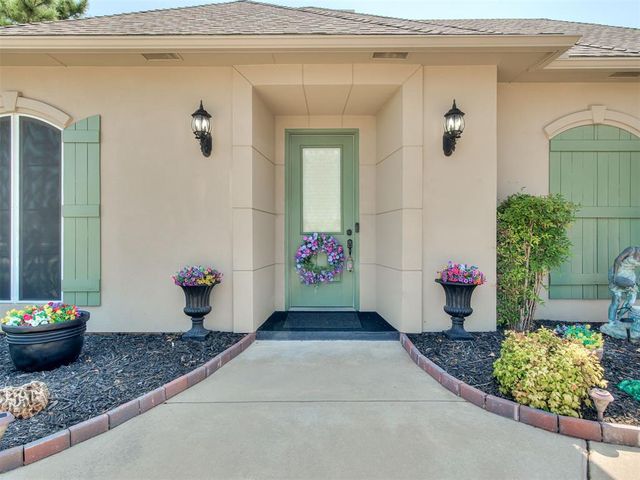 11104 Shoreside Drive, Oklahoma City, OK 73170