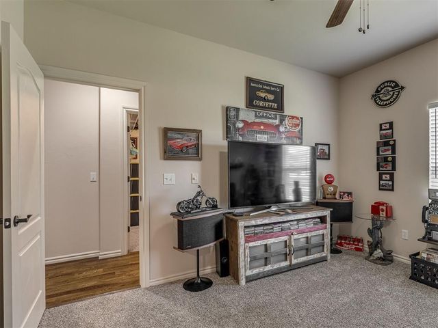 11104 Shoreside Drive, Oklahoma City, OK 73170