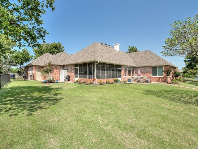 11104 Shoreside Drive, Oklahoma City, OK 73170