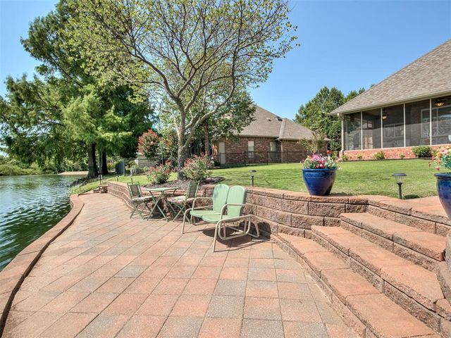 11104 Shoreside Drive, Oklahoma City, OK 73170