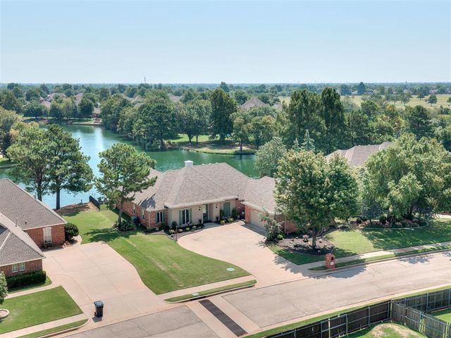 11104 Shoreside Drive, Oklahoma City, OK 73170