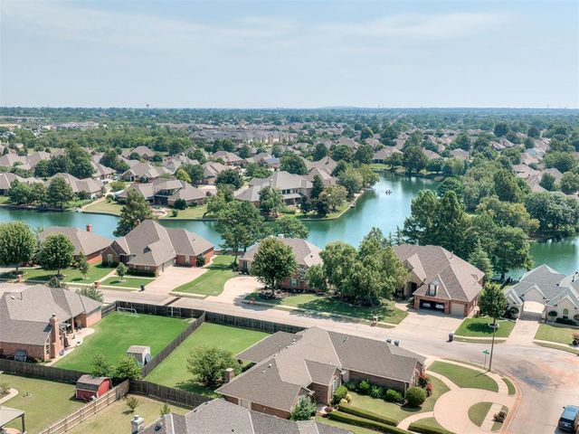11104 Shoreside Drive, Oklahoma City, OK 73170