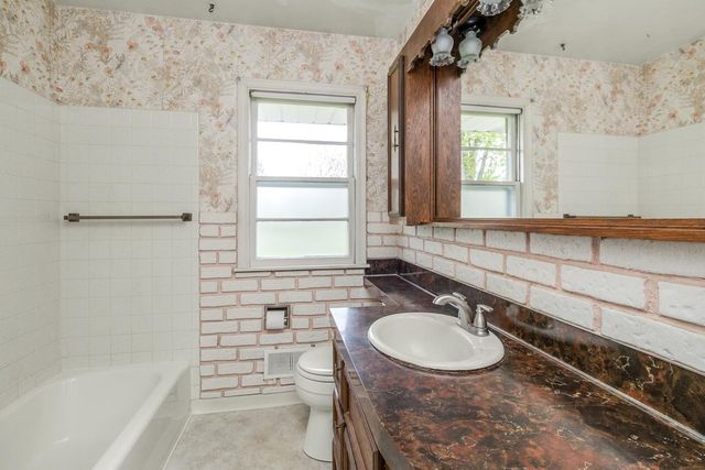 3707 Howard Avenue, White Bear Lake, MN 55110