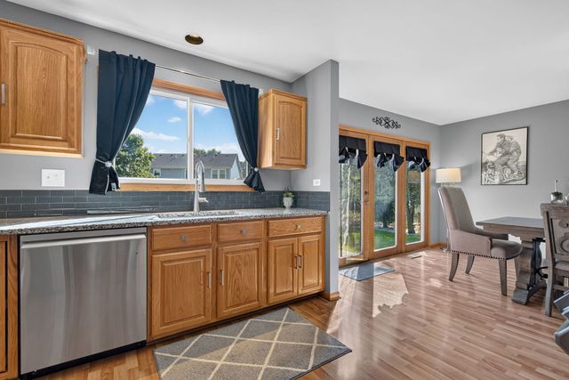 312 Badger Court, Oswego, IL 60543