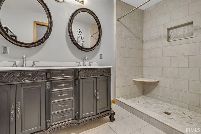 4585 E Robinson Road, Bloomington, IN 47408
