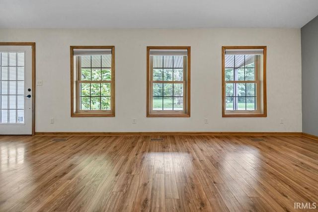 4585 E Robinson Road, Bloomington, IN 47408