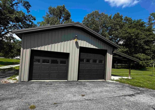 4585 E Robinson Road, Bloomington, IN 47408