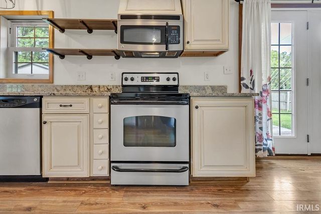 4585 E Robinson Road, Bloomington, IN 47408