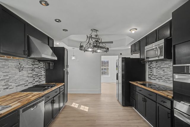 1030 28th Ave, N, Nashville, TN 37208