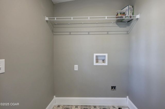 1112 S Garrison Avenue, Carthage, MO 64836