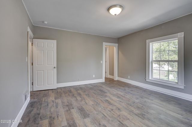 1112 S Garrison Avenue, Carthage, MO 64836