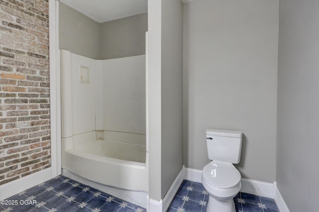 1112 S Garrison Avenue, Carthage, MO 64836