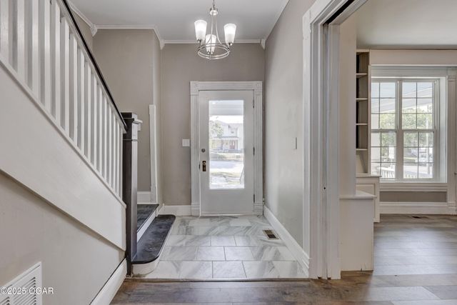 1112 S Garrison Avenue, Carthage, MO 64836