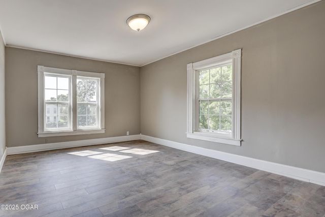 1112 S Garrison Avenue, Carthage, MO 64836