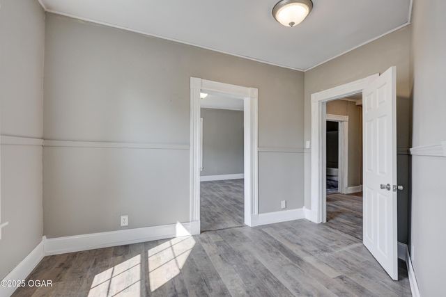 1112 S Garrison Avenue, Carthage, MO 64836