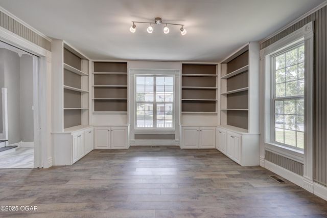 1112 S Garrison Avenue, Carthage, MO 64836