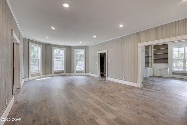 1112 S Garrison Avenue, Carthage, MO 64836