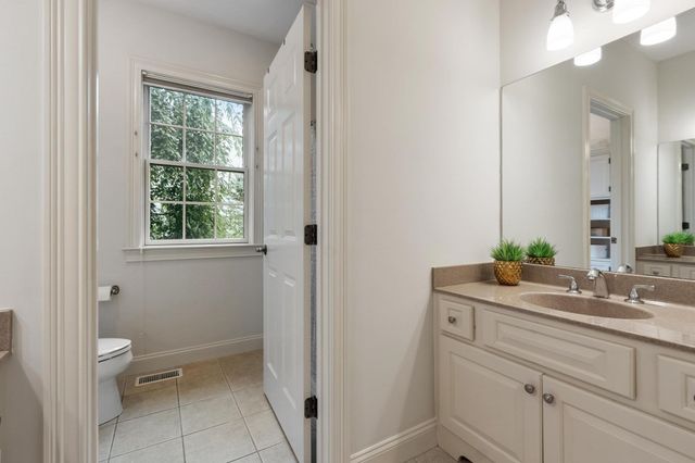 6 Watkins Ln, Southborough, MA 01772