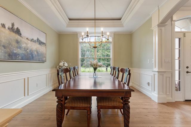6 Watkins Ln, Southborough, MA 01772