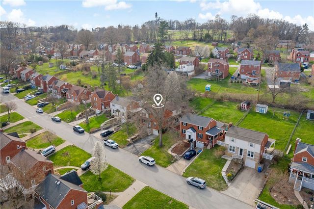 5318 Spring Valley Dr, Whitehall, PA 15236