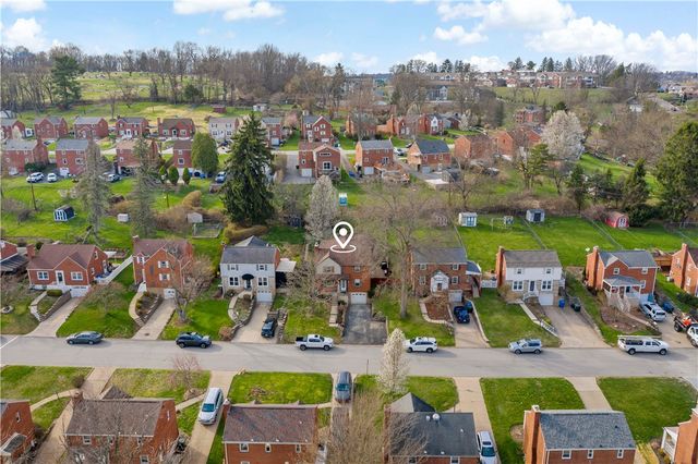 5318 Spring Valley Dr, Whitehall, PA 15236