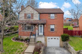 5318 Spring Valley Dr, Whitehall, PA 15236