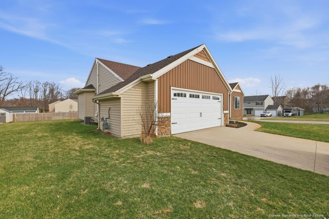 4547 Green Meadow Drive, Caledonia, MI 49316