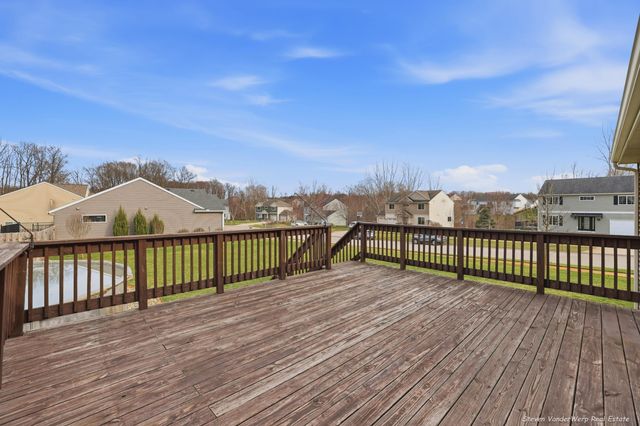 4547 Green Meadow Drive, Caledonia, MI 49316