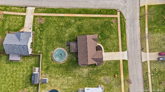 4547 Green Meadow Drive, Caledonia, MI 49316