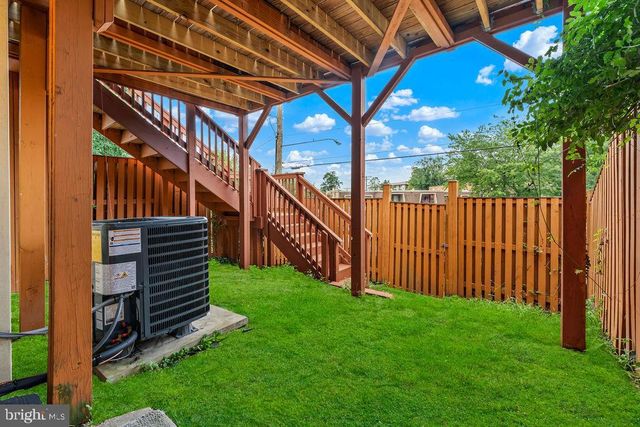 6044 SAINT MORITZ DR, Temple Hills, MD 20748