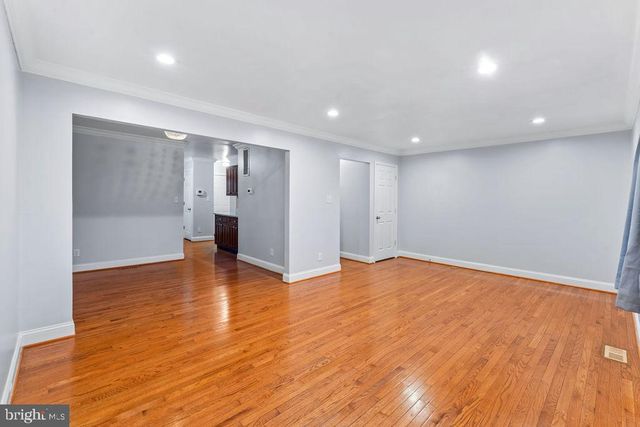 6044 SAINT MORITZ DR, Temple Hills, MD 20748