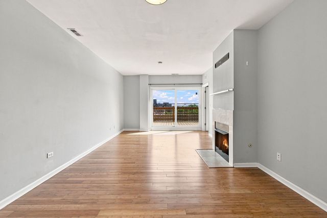 5300 N Lincoln Avenue 5C, Chicago, IL 60625