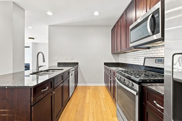 5300 N Lincoln Avenue 5C, Chicago, IL 60625
