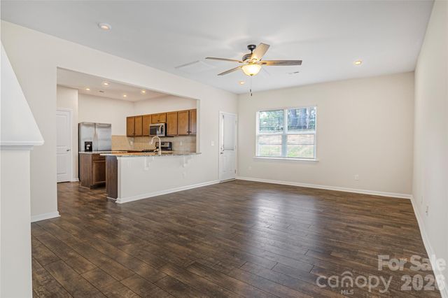 7019 Thornrose Drive, Charlotte, NC 28210