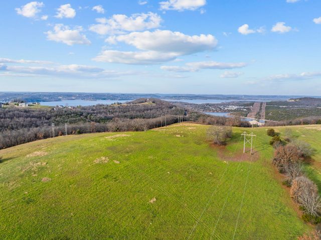 1423 State Hwy 265, Hollister, MO 65672