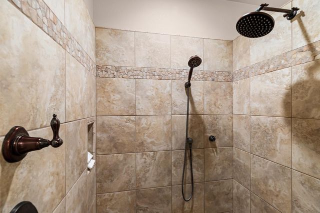 20592 Ayers Rd, Escalon, CA 95320