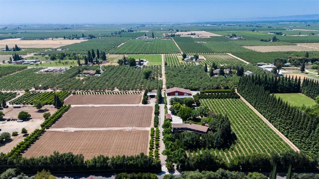 20592 Ayers Rd, Escalon, CA 95320