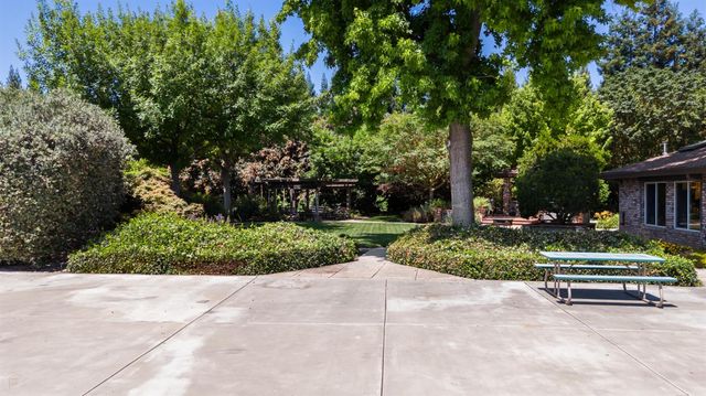 20592 Ayers Rd, Escalon, CA 95320