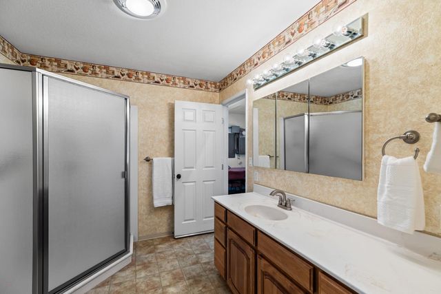 20592 Ayers Rd, Escalon, CA 95320