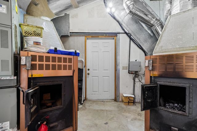 20592 Ayers Rd, Escalon, CA 95320