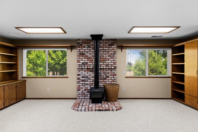 20592 Ayers Rd, Escalon, CA 95320