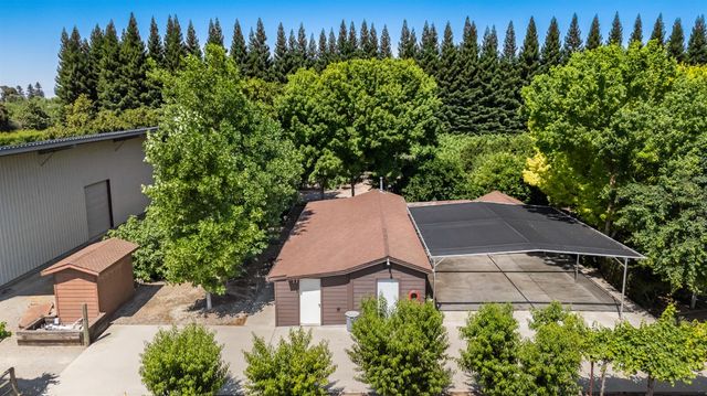 20592 Ayers Rd, Escalon, CA 95320